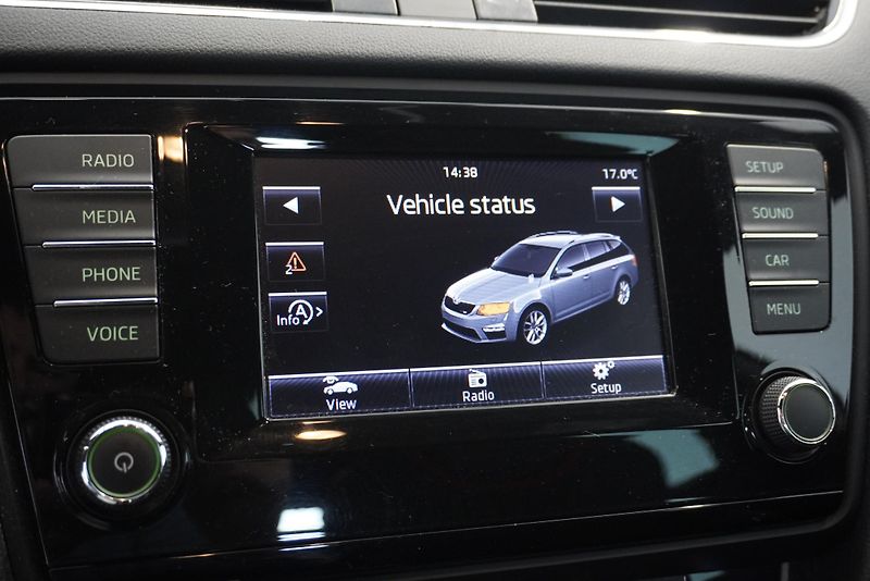 Škoda Octavia RS 2.0 TDi 135 kW MANUÁL - fotka 13 z 26