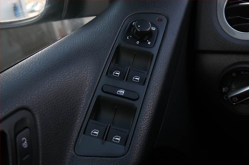 Volkswagen Tiguan (2013) 2.0 TDI, Navi, Tempomat - fotka 19 z 19