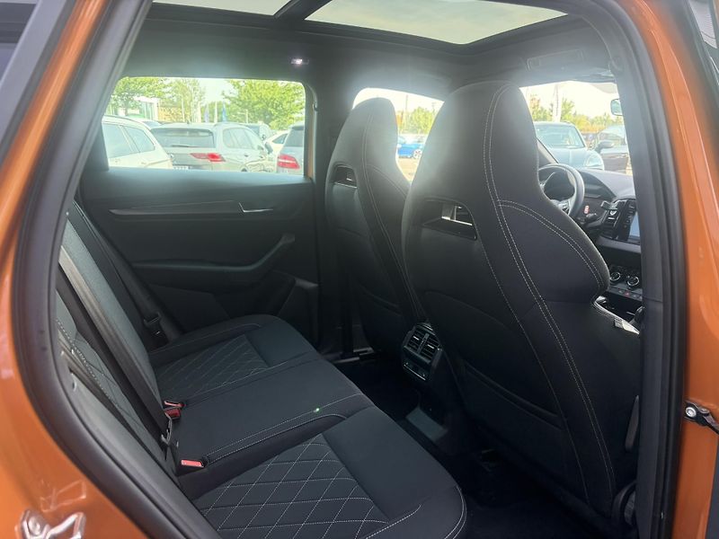 Škoda Karoq 2.0TDi DSG 110kW 4x4 Sportline - fotka 18 z 23