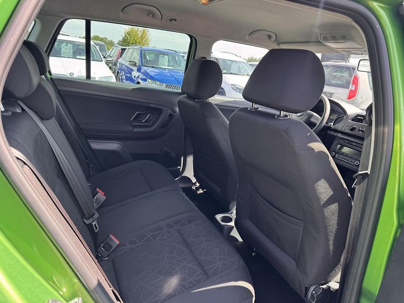 Škoda Fabia II 1.2 TSi,2012 Family, kombi - fotka 17 z 24