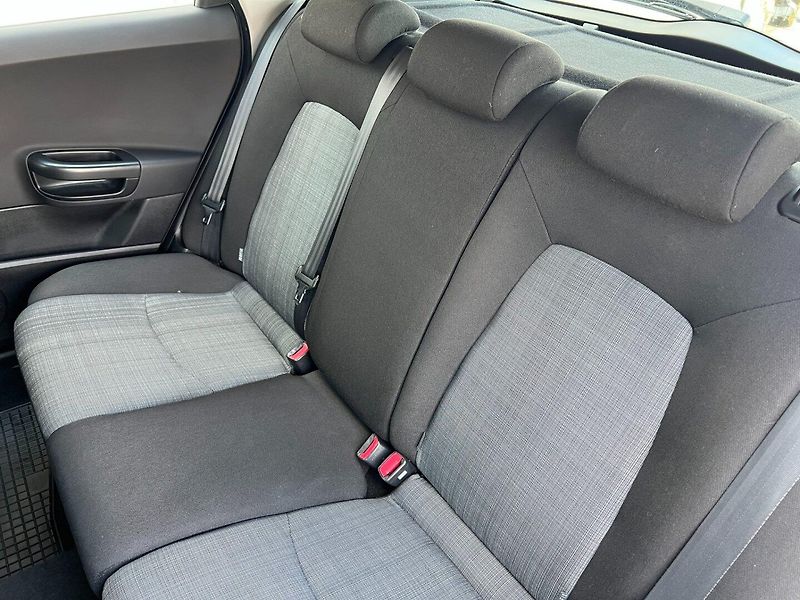 Kia Ceed (2012) 1.4CVVT ČR+1.majitel!! Tažné! - fotka 18 z 19