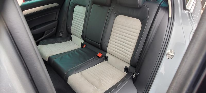 Volkswagen Passat (2017) Variant 2,0TDi 176kW DSG 4×4 - fotka 10 z 60