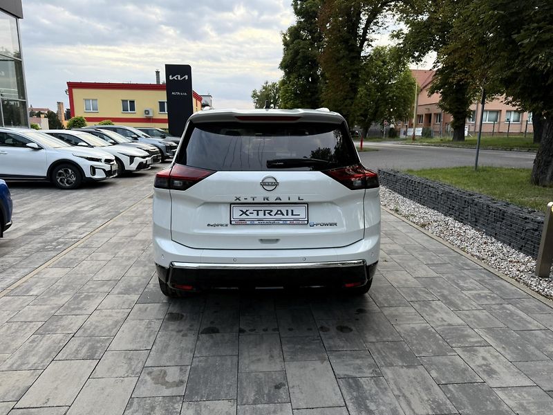 Nissan X-Trail (2026) E-POWER e-4ORCE TEKNA - fotka 6 z 19