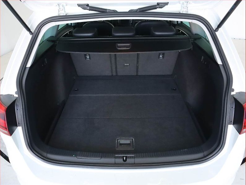 Volkswagen Golf (2015) 2.0 TDI, Automat, Serv.kniha - fotka 14 z 22