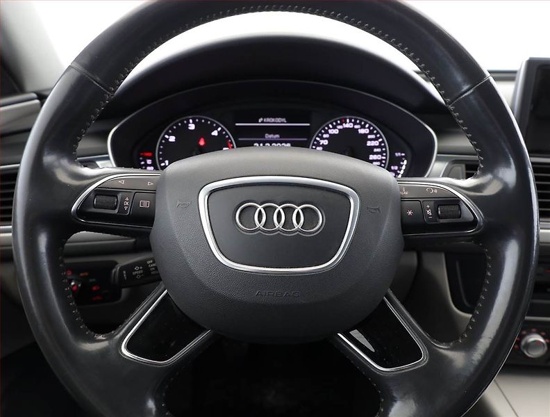 Audi A6 (2016) 2.0 TDI, Kůže, Navi, Bi-Xenony - fotka 8 z 17