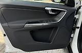 Volvo XC60 D4 AWD MOMENTUM - náhled 9