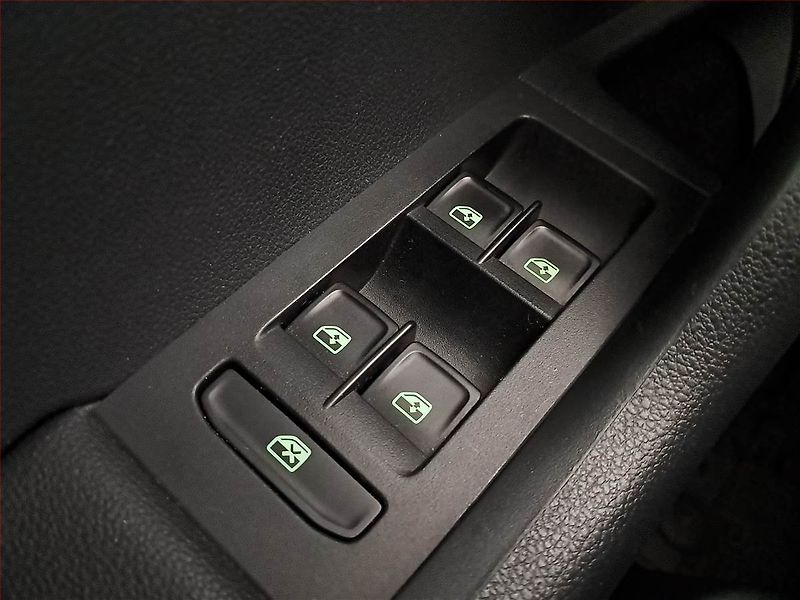 Škoda Octavia (2018) Ambition 1.4 TSI, ČR,1.maj - fotka 17 z 18