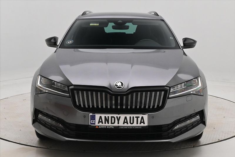 Škoda Superb 1,4 TSI 115kW iV DSG Sportline - fotka 2 z 32