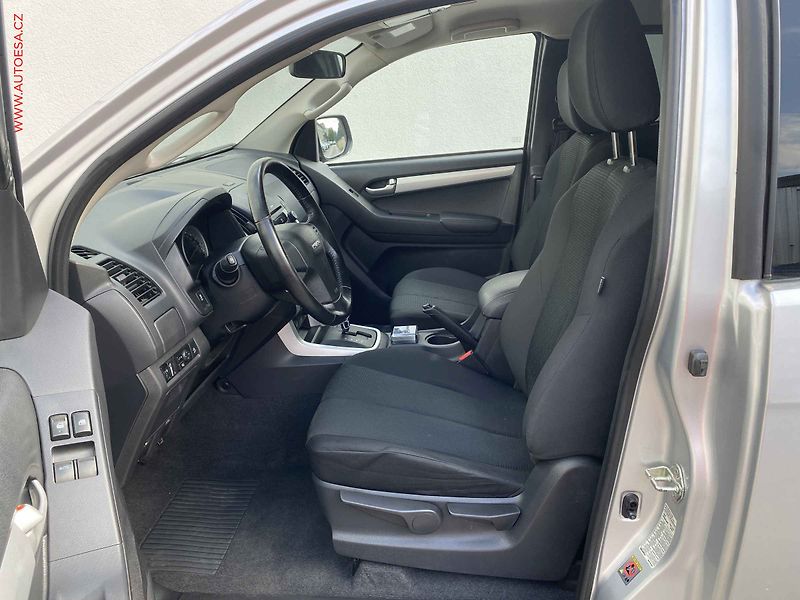 Isuzu D-Max (2017) 1.9D 4x4, ČR, AT, TZ, AC - fotka 9 z 17