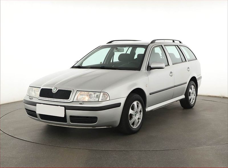 Škoda Octavia (2002) 1.9 TDI , 4X4, ČR,1.maj - fotka 2 z 11