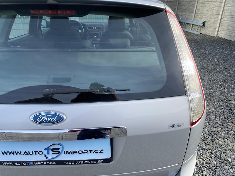 Ford Focus 2.0i 145PS LPG FORD COMBI TOP! - fotka 46 z 170