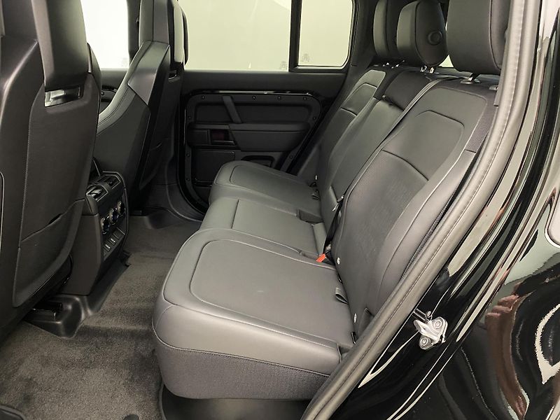 Land Rover Defender (2026) OCTA BLACK AWD AUT - fotka 7 z 79
