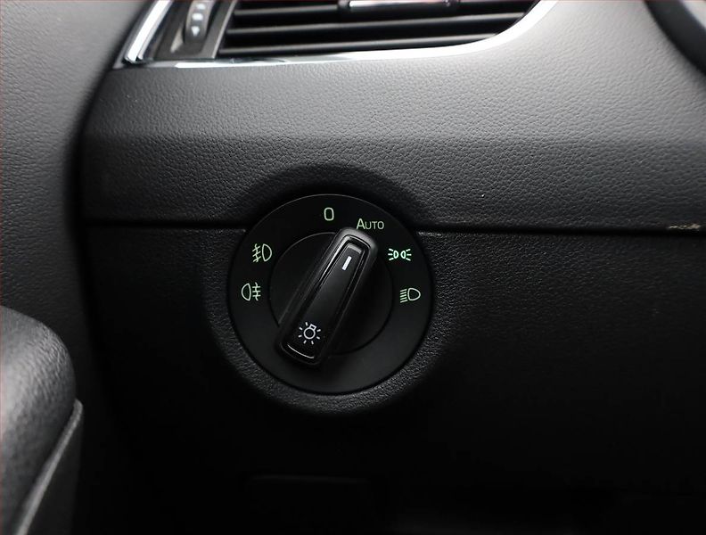 Škoda Octavia (2018) Style 2.0 TDI, Automat - fotka 15 z 18