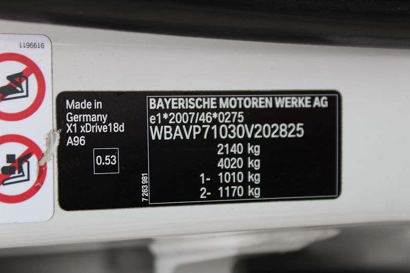 BMW X1 xDrive18d, CZ, 1. majitel - fotka 20 z 20