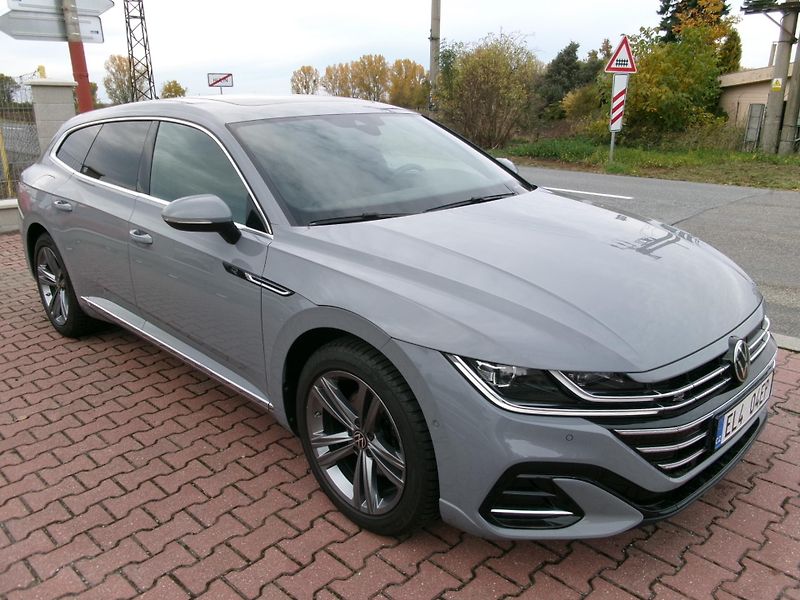 Volkswagen Arteon Shooting Brake (2023) 1,4TSI E-hybrid R-Line WEBASTO - fotka 13 z 62