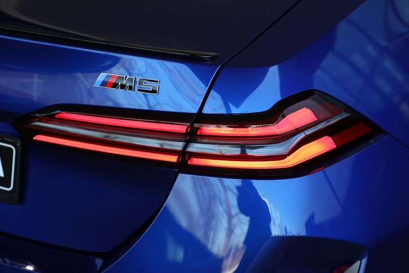 BMW M5 - fotka 20 z 20