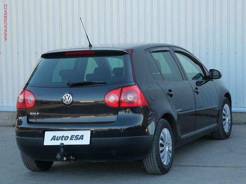 Volkswagen Golf (2008) 1.6i, AC, TZ - fotka 4 z 23