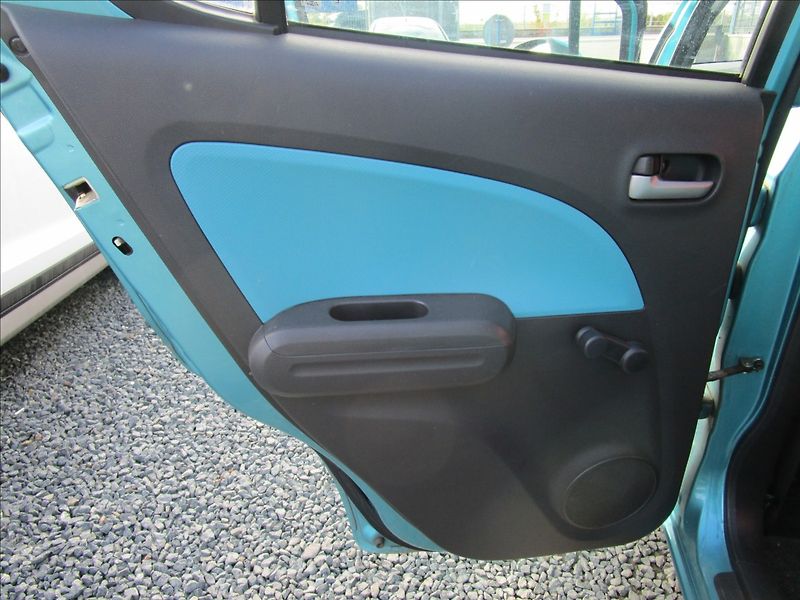 Suzuki Splash 1.2i Comfort, Klima - fotka 27 z 36