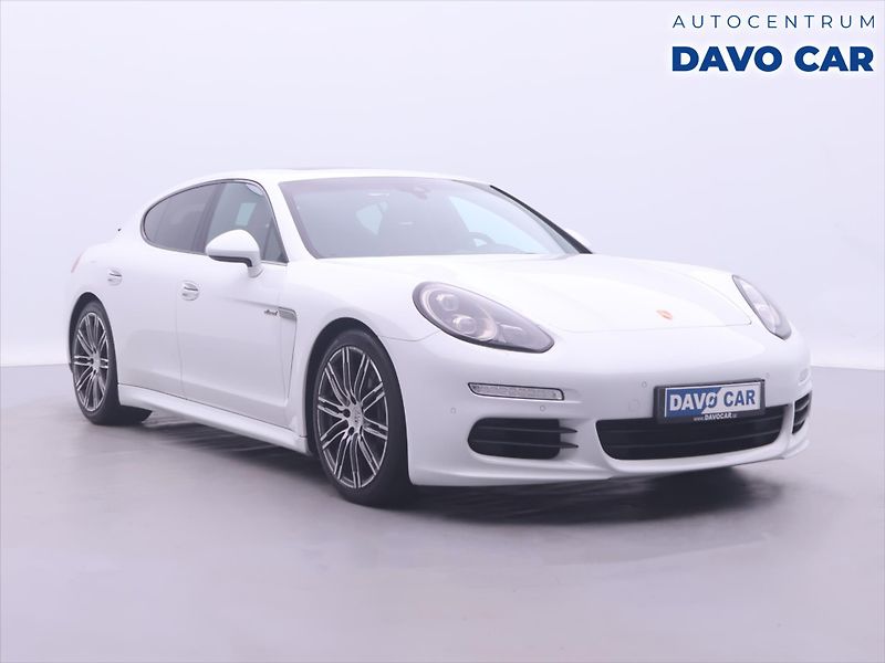 Porsche Panamera 3,0 V6 221kW Turbodiesel - fotografie inzerátu