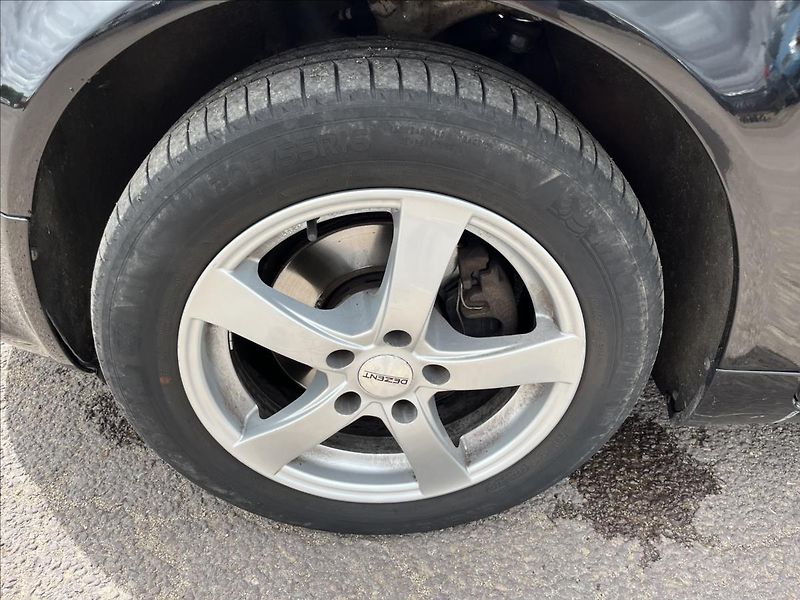 Audi A4 Avant 2,0 TDi 103 KW AUTOMAT K - fotka 31 z 36