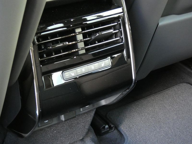 Land Rover Range Rover Sport (2026) Dynamic SE  P380     - fotka 18 z 49