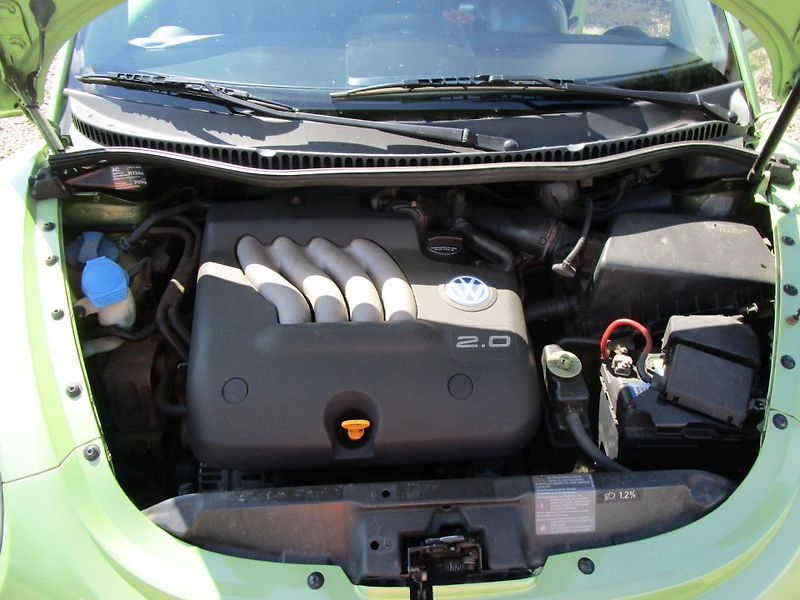 Volkswagen New Beetle 2,0i-85KW-KOUPEN V ČR-PĚKNÝ  - fotka 13 z 14