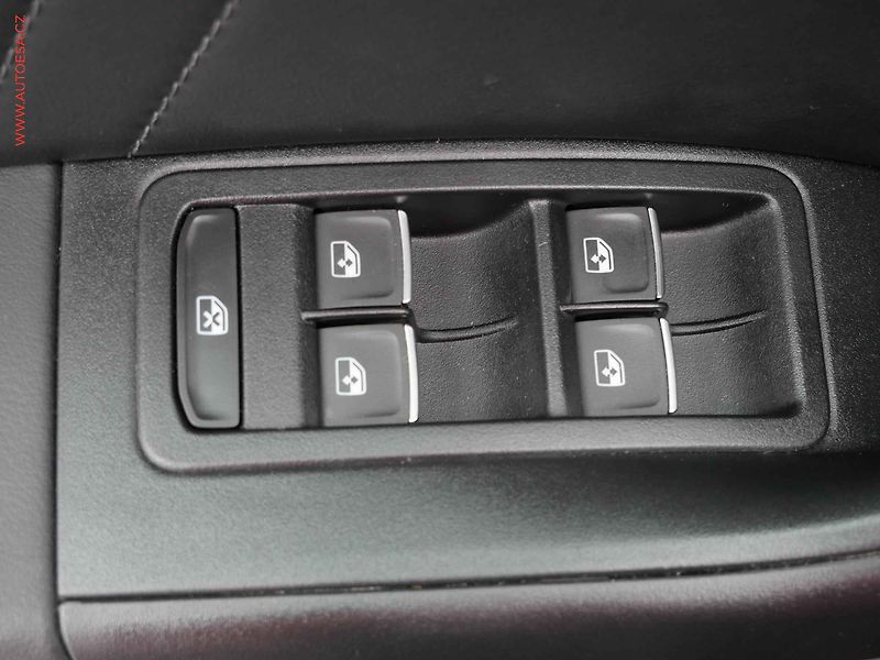 Seat Ateca (2022) 2.0 TSi 4Drive, DSG, LED - fotka 15 z 30