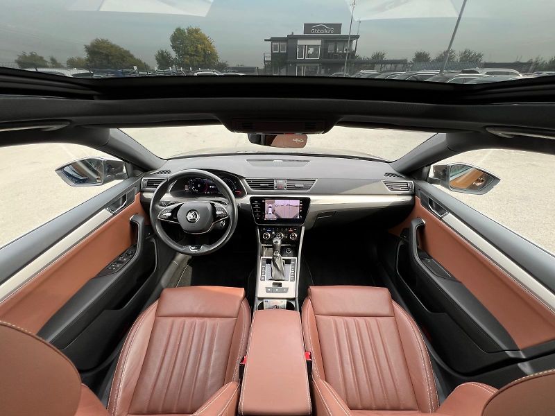 Škoda Superb (2023) L&K 140kW WEBASTO PANO TAŽNÝ - fotka 31 z 38