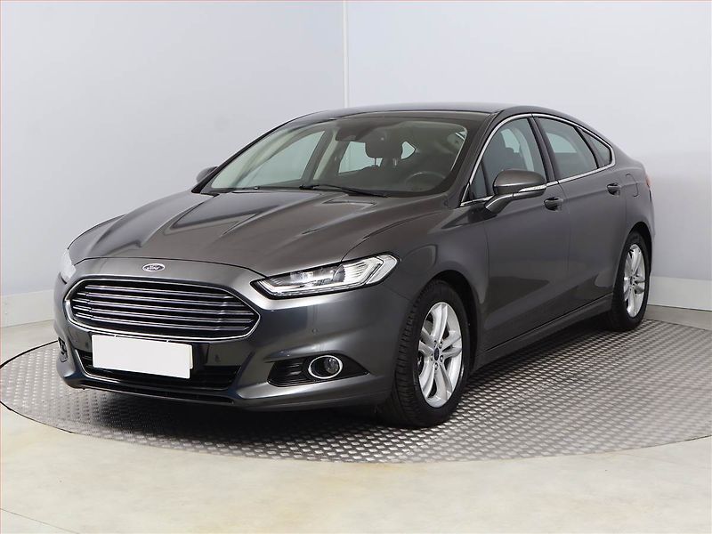 Ford Mondeo (2015) Titanium 2.0 TDCI, ČR,1.maj - fotka 2 z 19