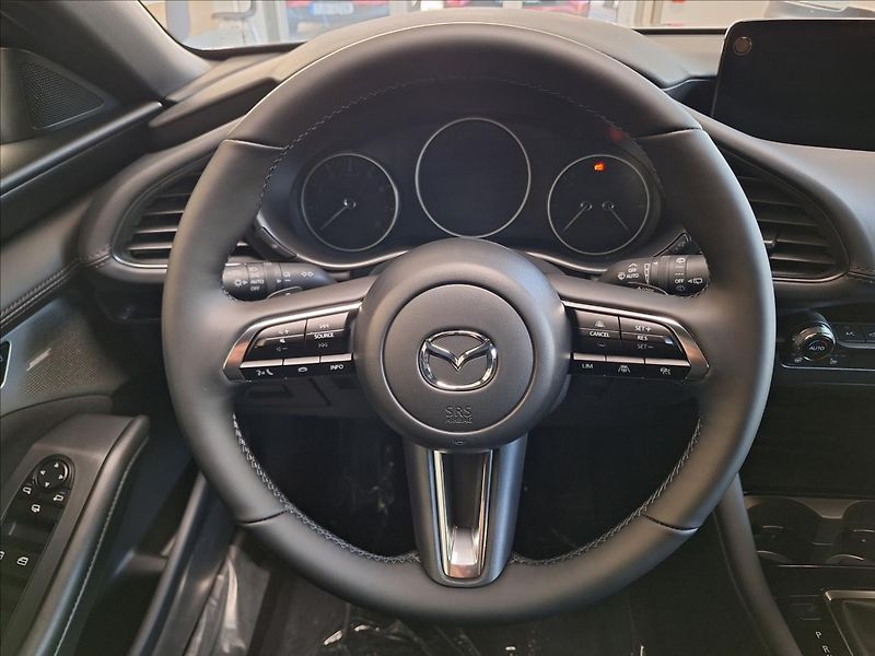 Mazda 3 (2026) 2.5 G 140k 6AT FWD Exclusive-L - fotka 8 z 12