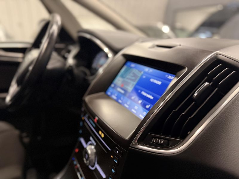 Ford S-MAX (2023) 2.5 Hybrid,REZERVOVÁNO - fotka 26 z 46