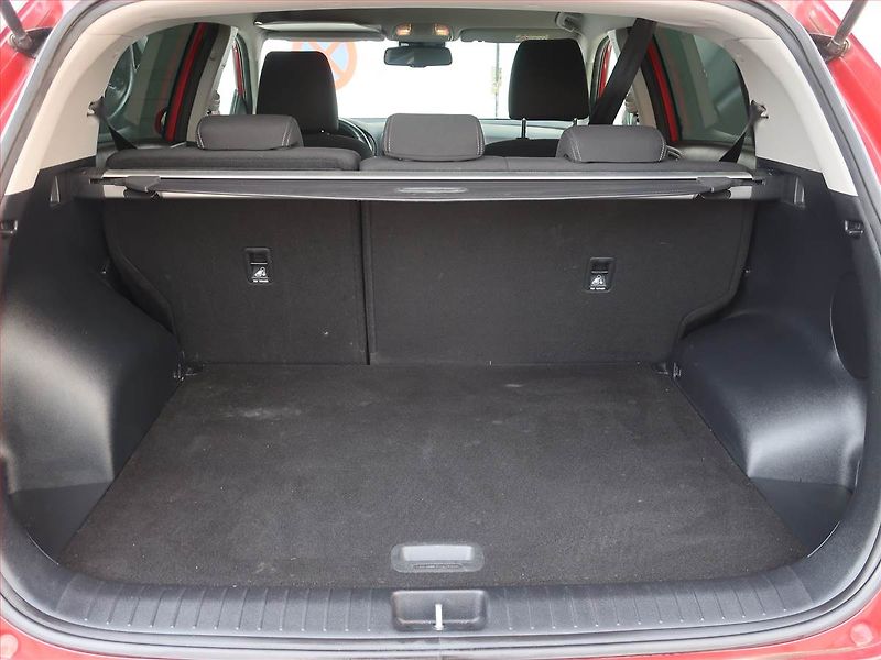 Kia Sportage (2021) 1.6 T-GDI, Automat, Serv.kniha - fotka 14 z 19