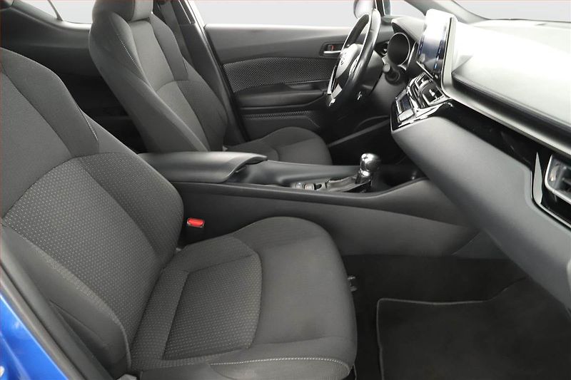Toyota C-HR (2018) 1.8 Hybrid - fotka 7 z 15