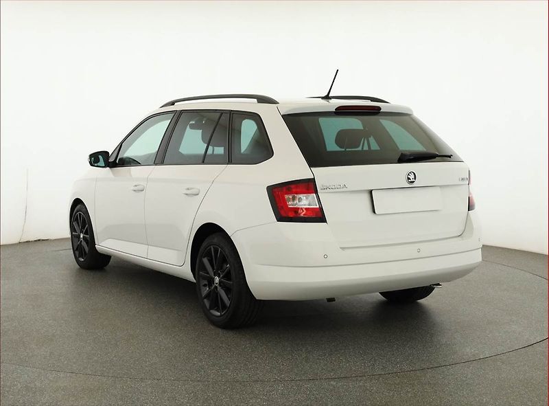 Škoda Fabia (2016) Style 1.2 TSI, Automat - fotka 4 z 20