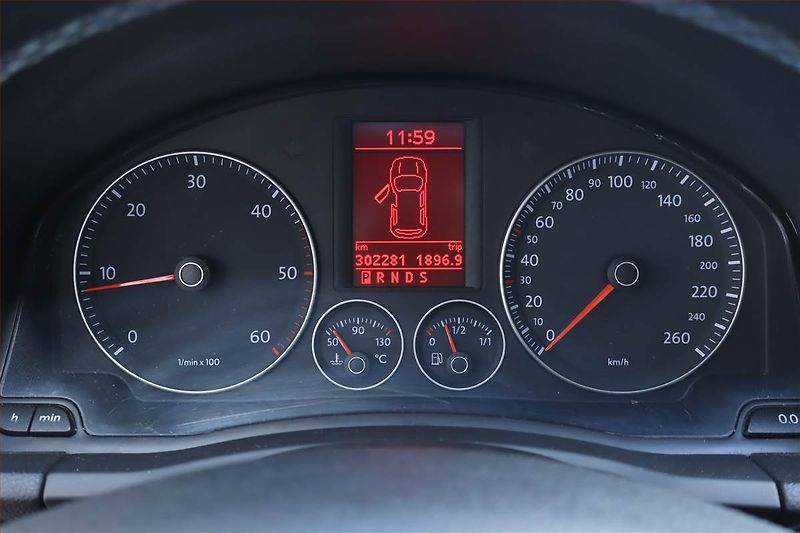 Volkswagen Golf (2007) 2.0 TDI, Automat, Serv.kniha - fotka 11 z 20