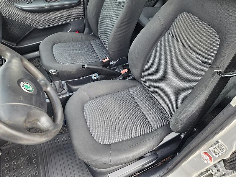 Škoda Fabia (2006) 1.2 MOŽNÉ SPLÁTKY  - fotka 12 z 20