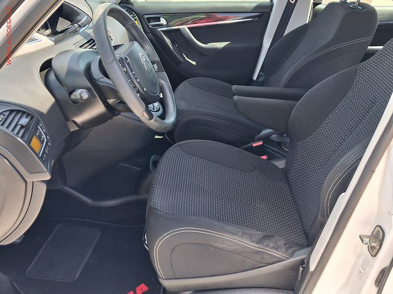 Citroën C4 Picasso (2012) 1.6HDi, ČR, AC, park.čidla - fotka 9 z 19