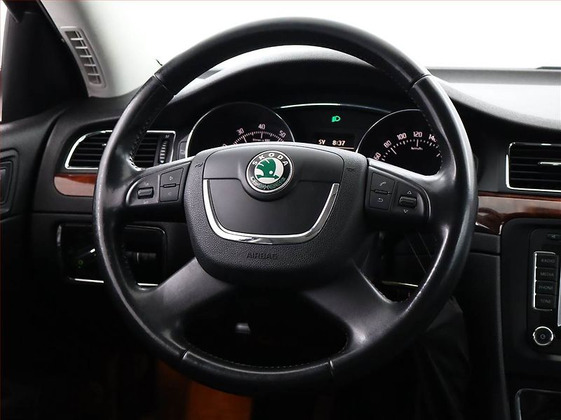 Škoda Superb (2010) Elegance 1.8 TSI, 4X4 - fotka 14 z 19