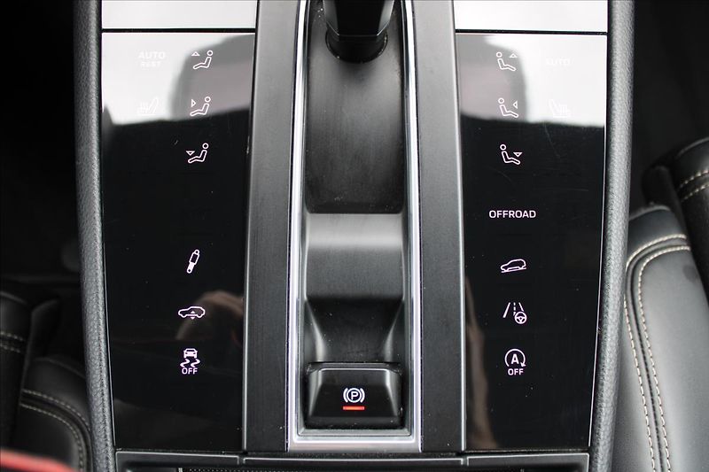 Porsche Macan 2,9 V6  S,1MAJ,DPH,SPORT+CHRON - fotka 27 z 50