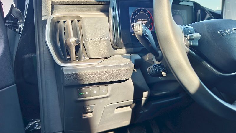 Škoda Kodiaq (2025) EXCLUSIVE SELEC 4X4 TD 142/2.0 - fotka 21 z 42