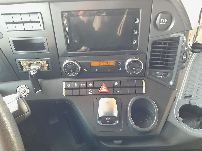Mercedes-Benz Actros 1851 LowDeck / Mega - fotka 20 z 32