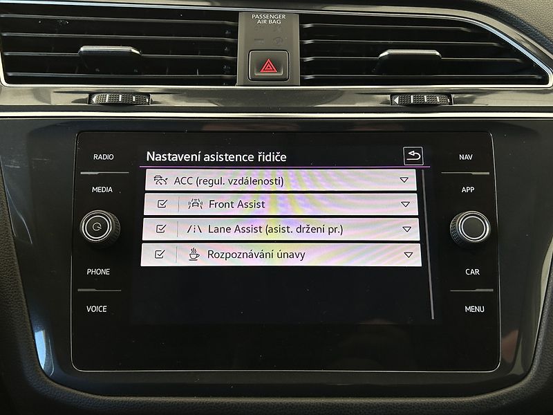 Volkswagen Tiguan Allspace 2.0 TDI 4x4 Elegance - fotka 9 z 30