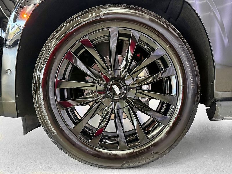 Cadillac Escalade 6.2 V8 AWD PLATINUM EDITION, N - fotka 8 z 35