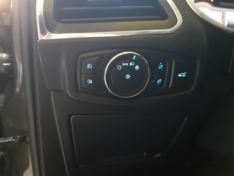 Ford Galaxy 2.0 TDCI 4X4 NAVI 7 míst       - fotka 24 z 36