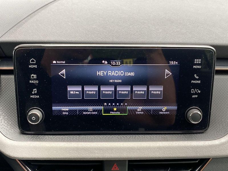 Škoda Scala (2025) 1.0 TSI DSG Top Selection - fotka 13 z 35