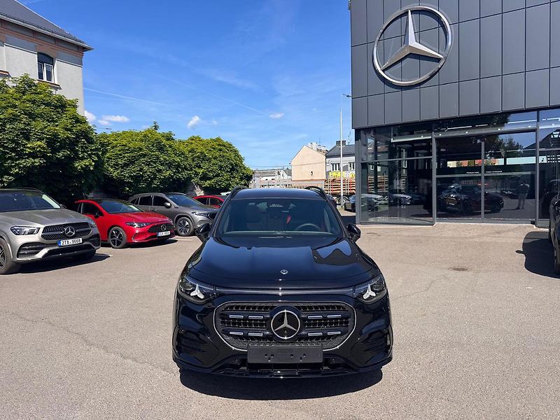 Mercedes-Benz GLB (2026) 200 4MATIC - fotka 2 z 25
