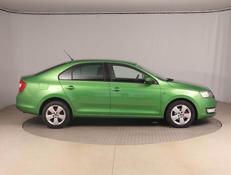 Škoda Rapid (2015) Ambition 1.2 TSI, Serv.kniha - fotka 6 z 16