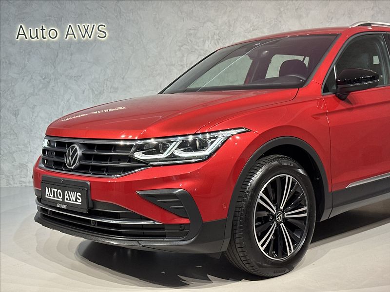 Volkswagen Tiguan 2,0 TDi  DSG Active LED Assist - fotka 4 z 49