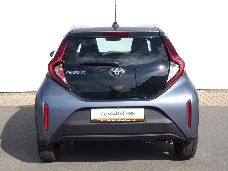 Toyota Aygo (2024) 1,0 53KW - fotka 15 z 30