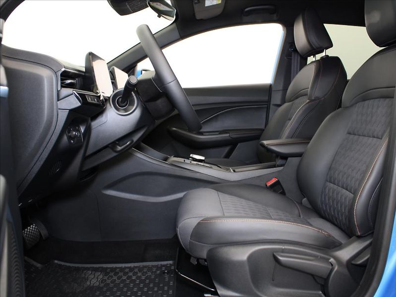 MG MG3 1,5 Hybrid 197k. Exclusive 4tk - fotka 6 z 28
